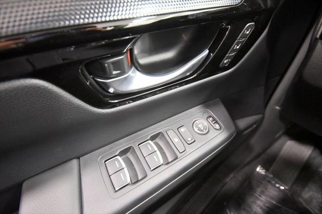 new 2025 Honda CR-V Hybrid car, priced at $42,199