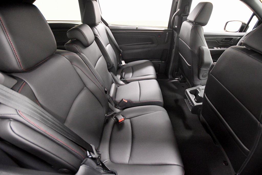 new 2026 Honda Odyssey car, priced at $43,497