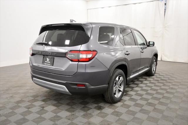 new 2025 Honda Pilot car, priced at $45,999