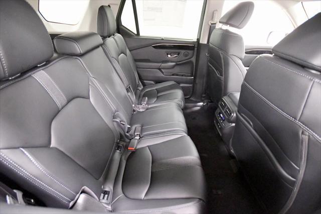 new 2025 Honda Pilot car, priced at $45,999