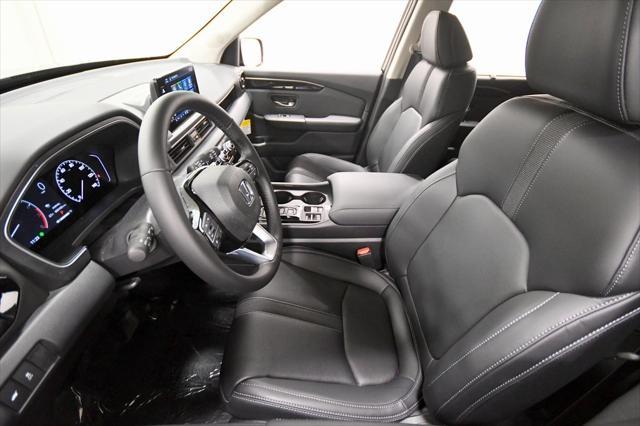 new 2025 Honda Pilot car, priced at $45,999