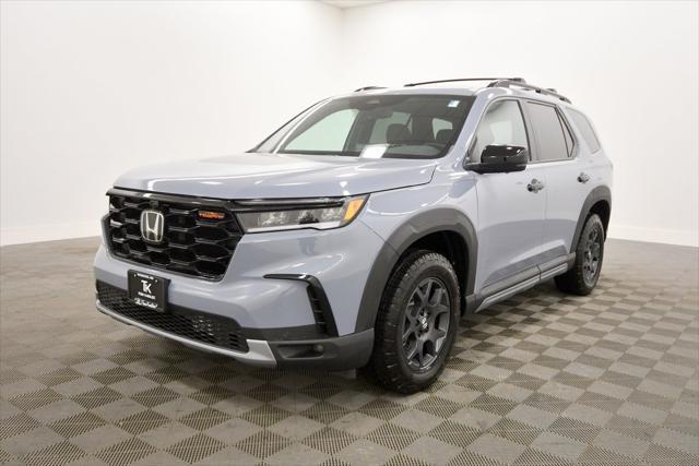 new 2025 Honda Pilot car, priced at $48,658