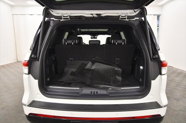 used 2022 Lincoln Navigator car, priced at $56,999