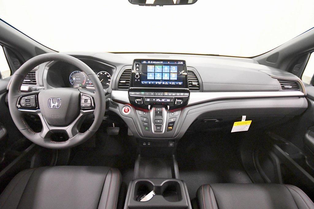 new 2026 Honda Odyssey car, priced at $44,399