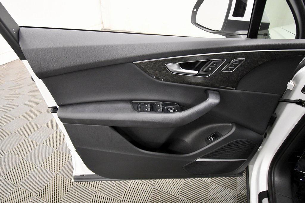 used 2022 Audi Q7 car, priced at $43,499