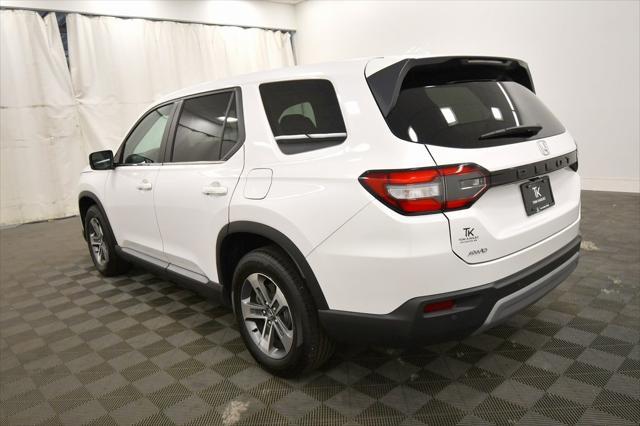 used 2025 Honda Pilot car, priced at $45,797