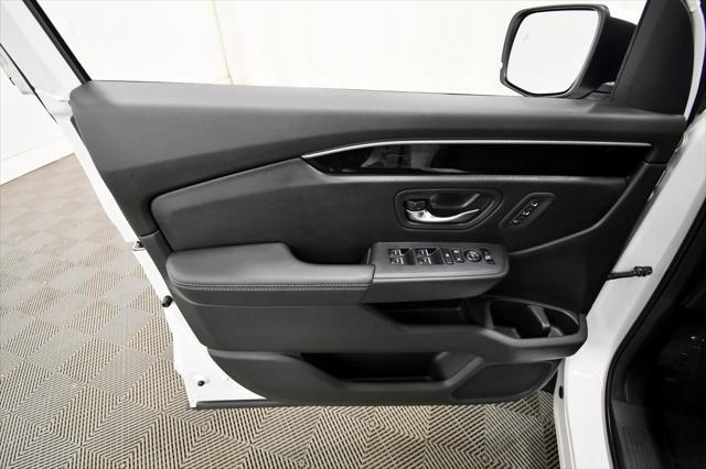 used 2025 Honda Pilot car, priced at $45,797