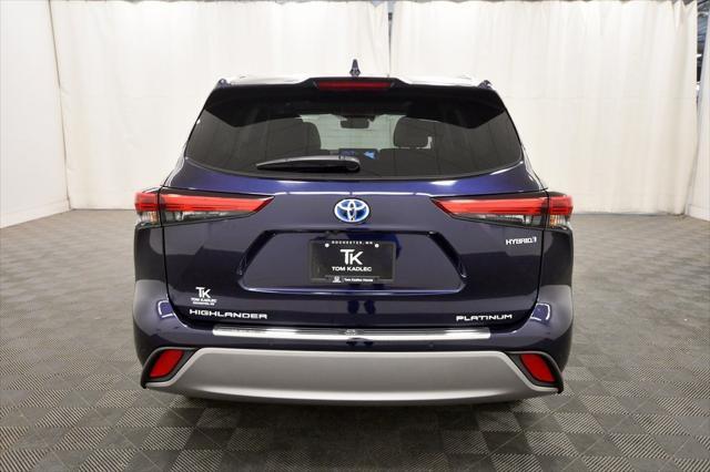 used 2020 Toyota Highlander Hybrid car, priced at $33,499