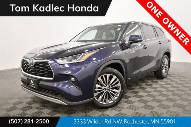 used 2020 Toyota Highlander Hybrid car, priced at $33,499