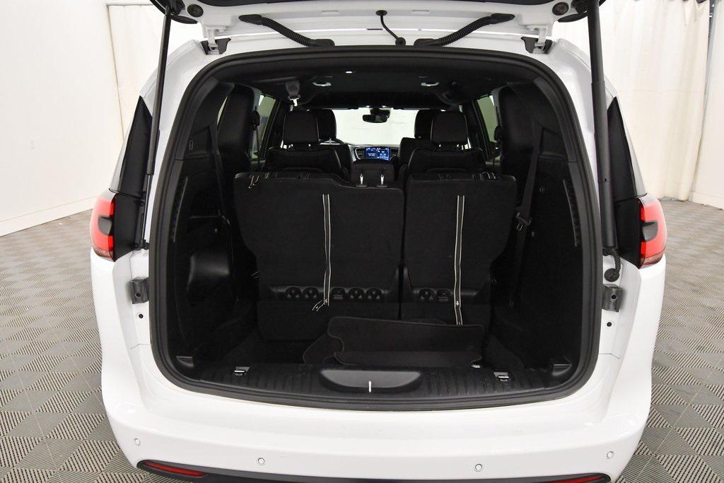 used 2023 Chrysler Pacifica car, priced at $33,999