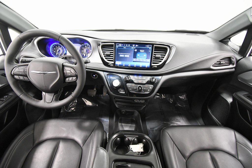 used 2023 Chrysler Pacifica car, priced at $33,999