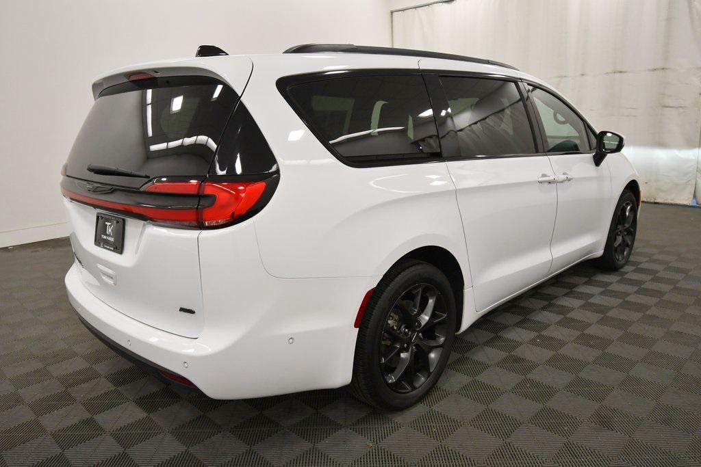 used 2023 Chrysler Pacifica car, priced at $33,999