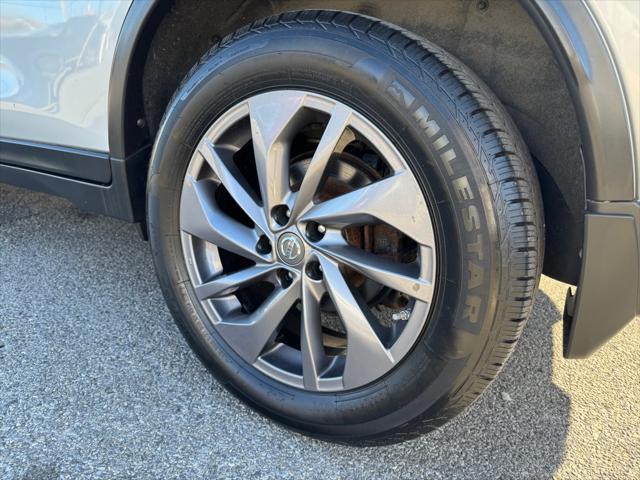 used 2017 Nissan Rogue car