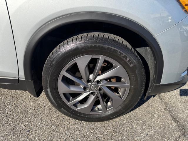 used 2017 Nissan Rogue car