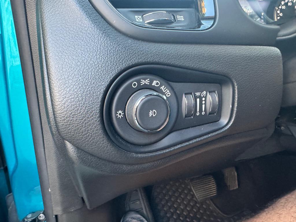 used 2022 Jeep Renegade car, priced at $14,295