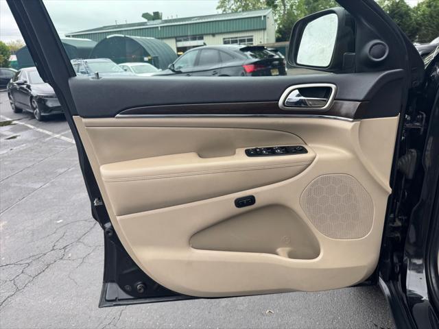 used 2014 Jeep Grand Cherokee car, priced at $7,295