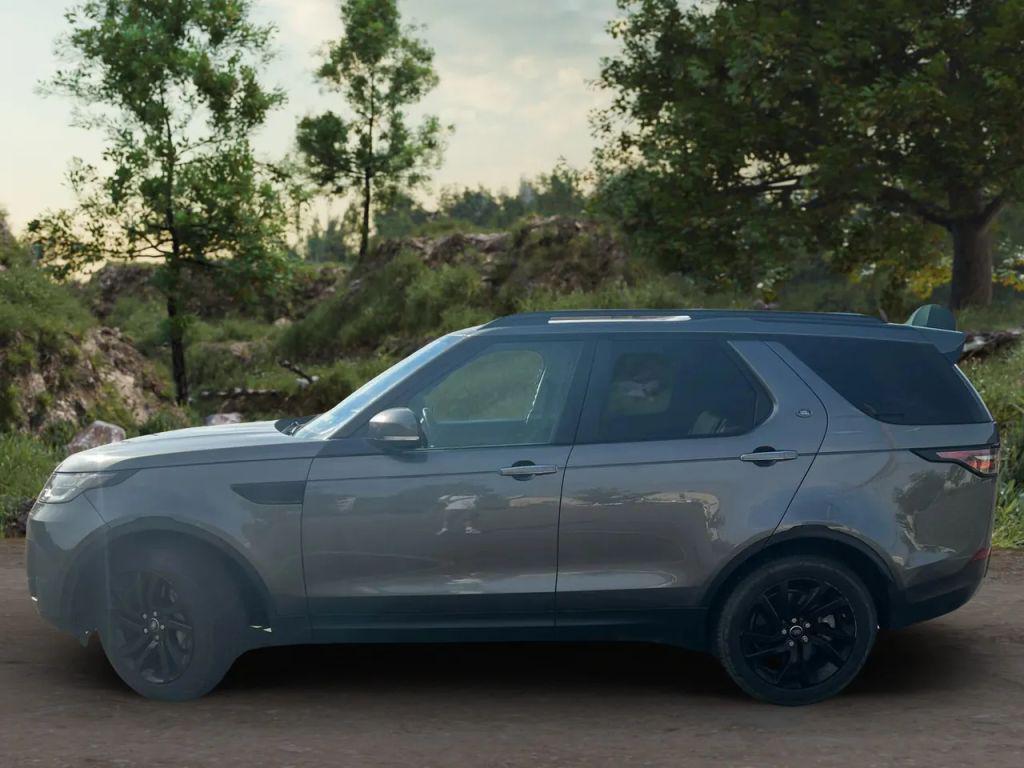 used 2018 Land Rover Discovery car, priced at $19,989