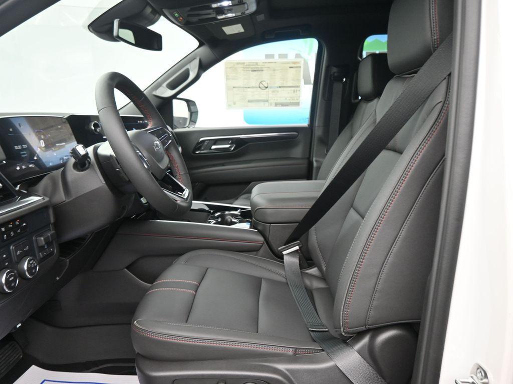 new 2025 Chevrolet Suburban car, priced at $86,180