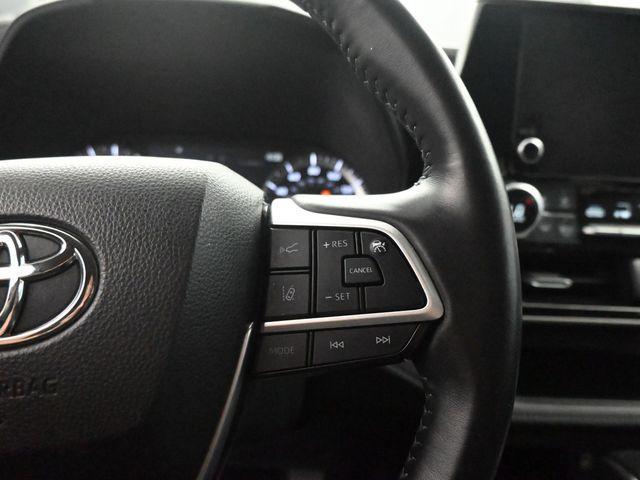 used 2024 Toyota Highlander car, priced at $32,982