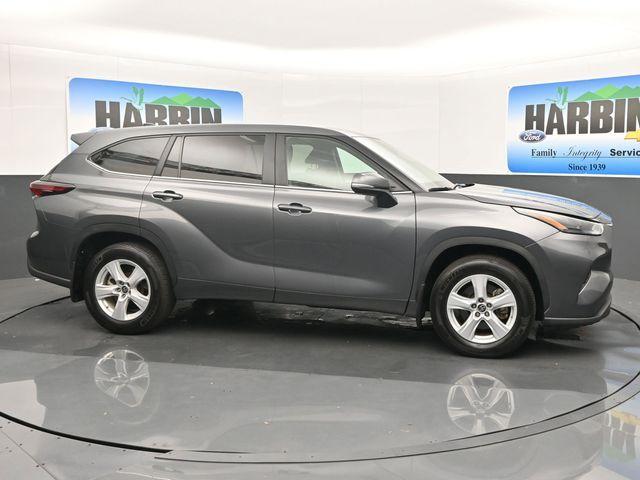 used 2024 Toyota Highlander car, priced at $32,982