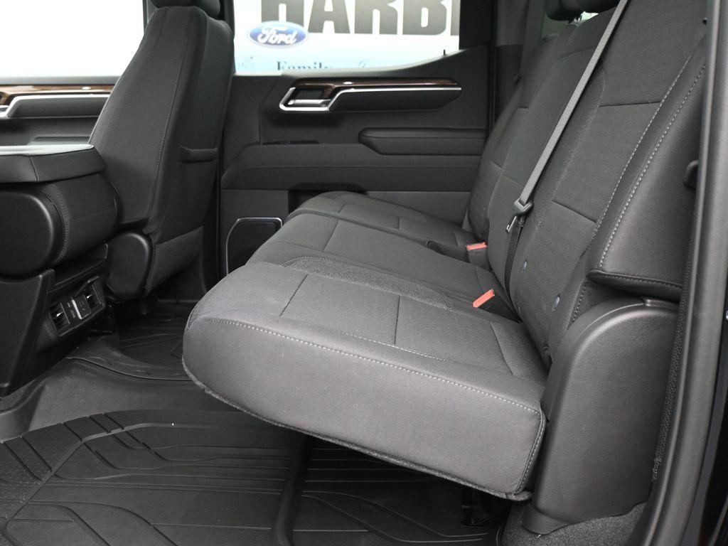 new 2025 Chevrolet Silverado 1500 car, priced at $53,204
