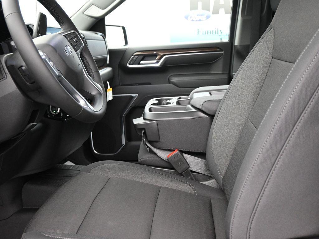 new 2025 Chevrolet Silverado 1500 car, priced at $53,204