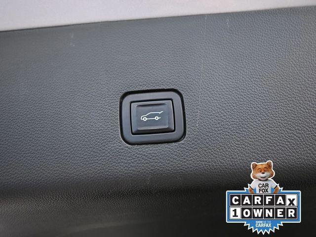 used 2021 Chevrolet Traverse car, priced at $21,488