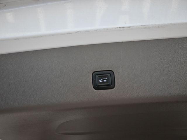 used 2020 Chevrolet Traverse car, priced at $26,488