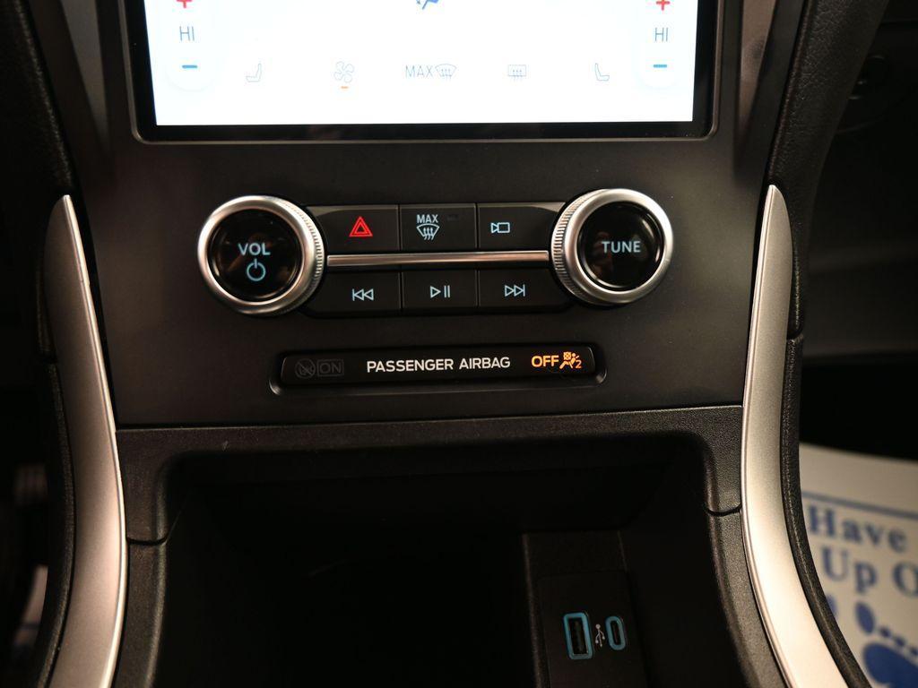 used 2024 Ford Edge car, priced at $22,982