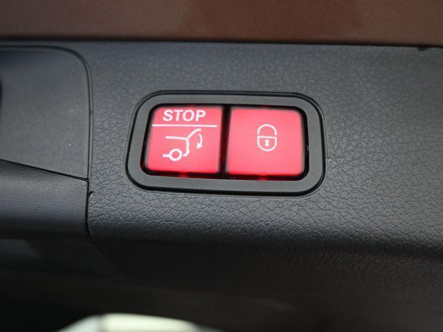 used 2021 Mercedes-Benz GLB 250 car, priced at $25,488