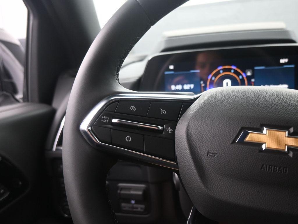 new 2025 Chevrolet Suburban car, priced at $101,115