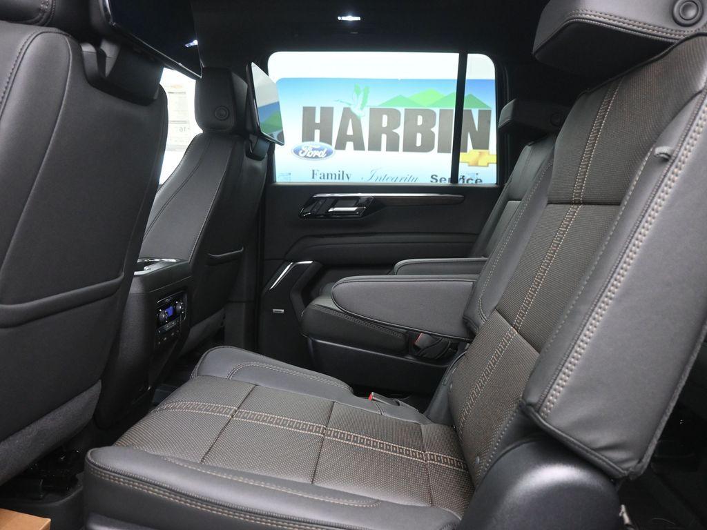 new 2025 Chevrolet Suburban car, priced at $101,115
