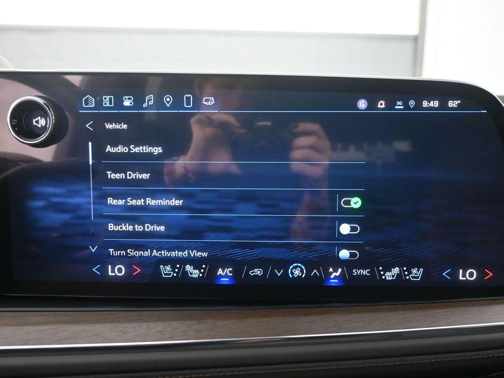 new 2025 Chevrolet Suburban car, priced at $101,115