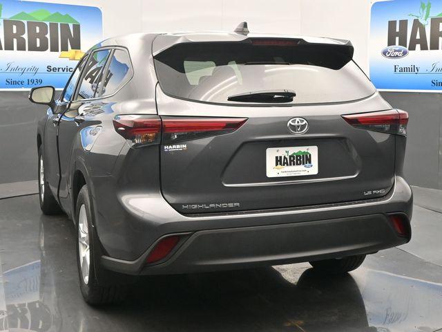 used 2024 Toyota Highlander car, priced at $32,488