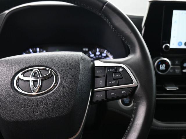 used 2024 Toyota Highlander car, priced at $32,488