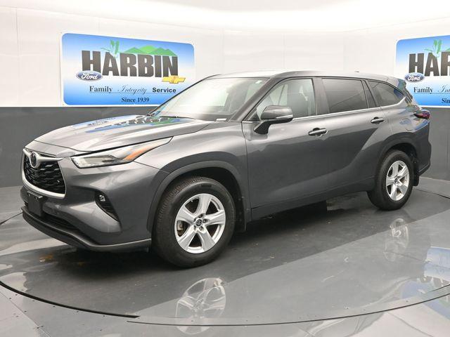 used 2024 Toyota Highlander car, priced at $32,488