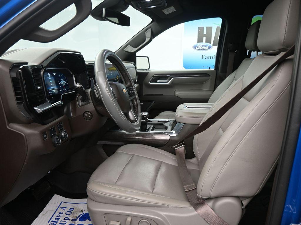 used 2022 Chevrolet Silverado 1500 car, priced at $45,982