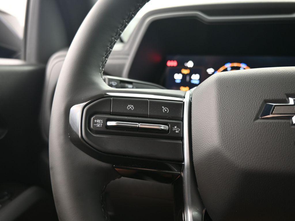 new 2025 Chevrolet Colorado car, priced at $48,015