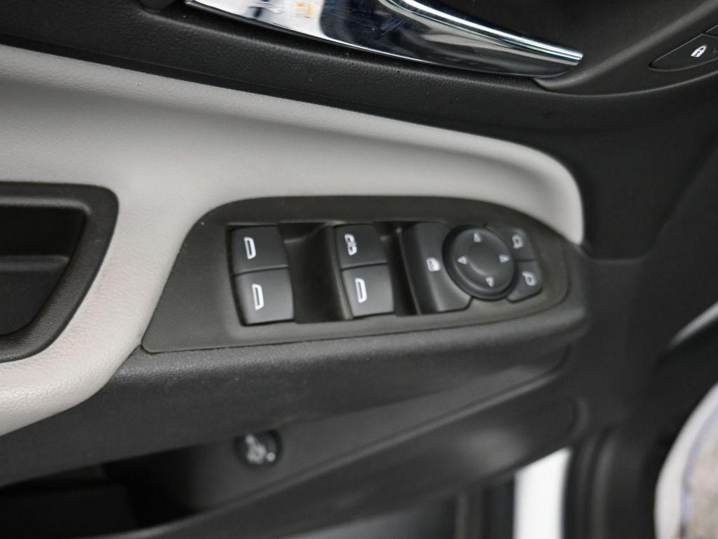 used 2024 Chevrolet Equinox car, priced at $19,982