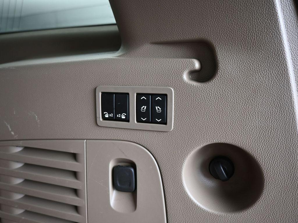 used 2019 Chevrolet Suburban car, priced at $29,982