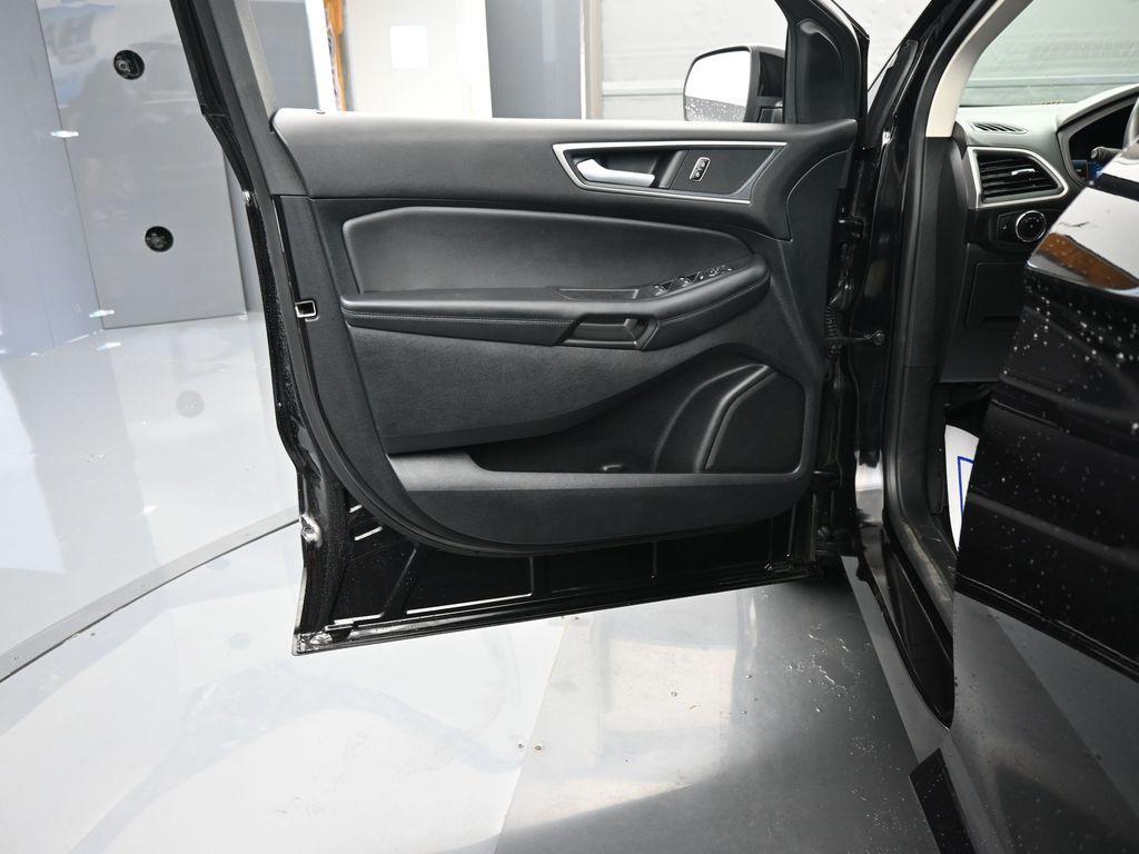 used 2024 Ford Edge car, priced at $22,982