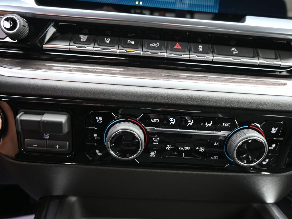 new 2025 Chevrolet Silverado 2500 car, priced at $79,128