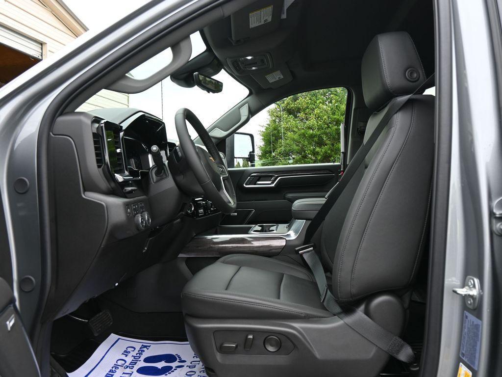 new 2025 Chevrolet Silverado 2500 car, priced at $79,128