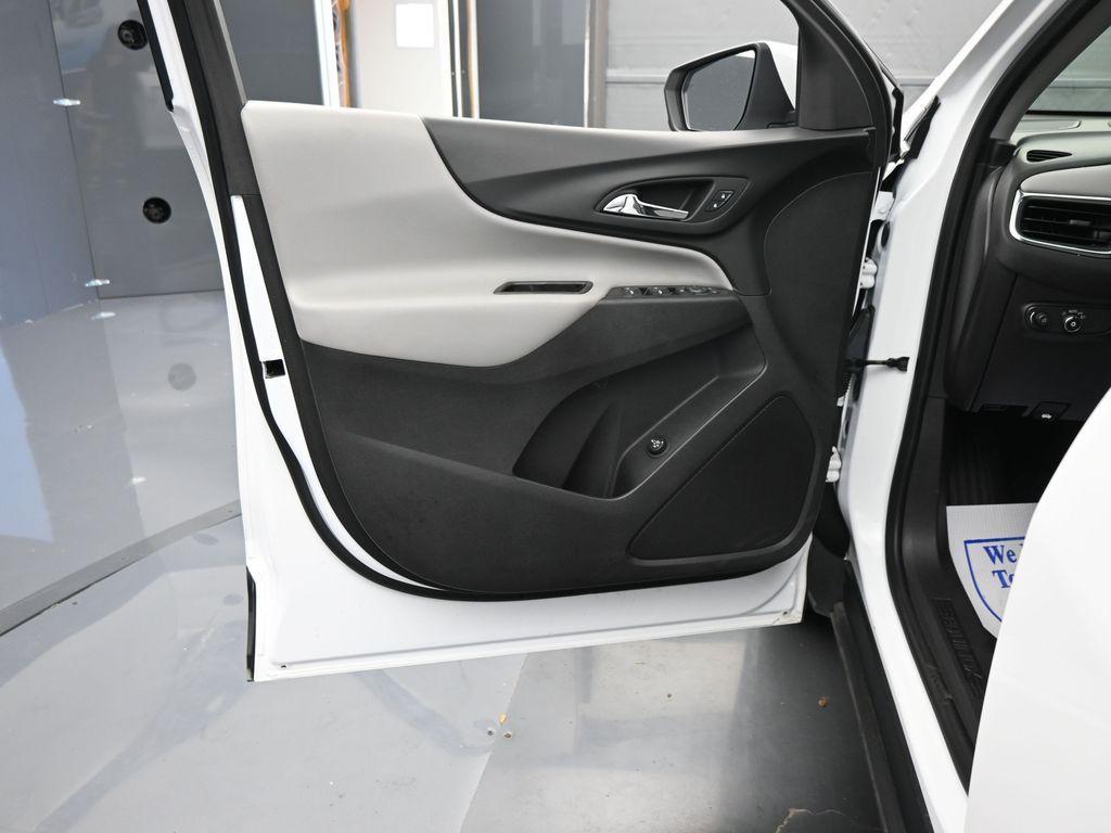 used 2024 Chevrolet Equinox car, priced at $19,982