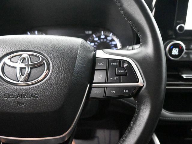 used 2024 Toyota Highlander car, priced at $32,982