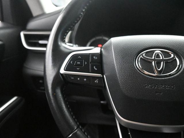 used 2024 Toyota Highlander car, priced at $32,982