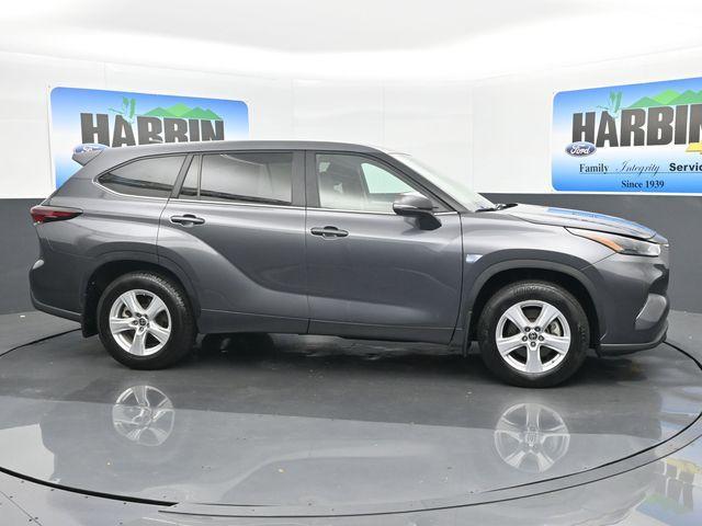 used 2024 Toyota Highlander car, priced at $32,982