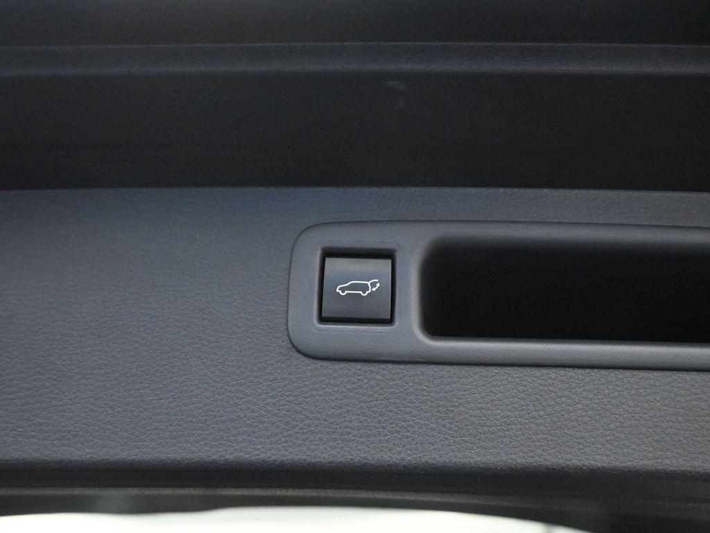 used 2024 Toyota Highlander car, priced at $32,982