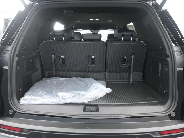 new 2026 Chevrolet Traverse car, priced at $49,390