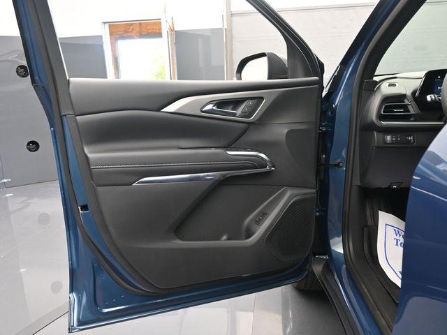 new 2026 Chevrolet Traverse car, priced at $49,390